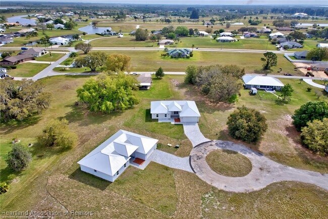 Building Photo - 6909 Salem Ct
