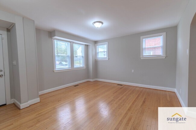 Foto del edificio - 615 Winston Ave