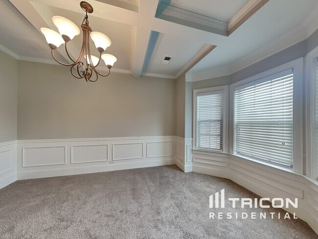 Building Photo - 333 Plymstock Dr