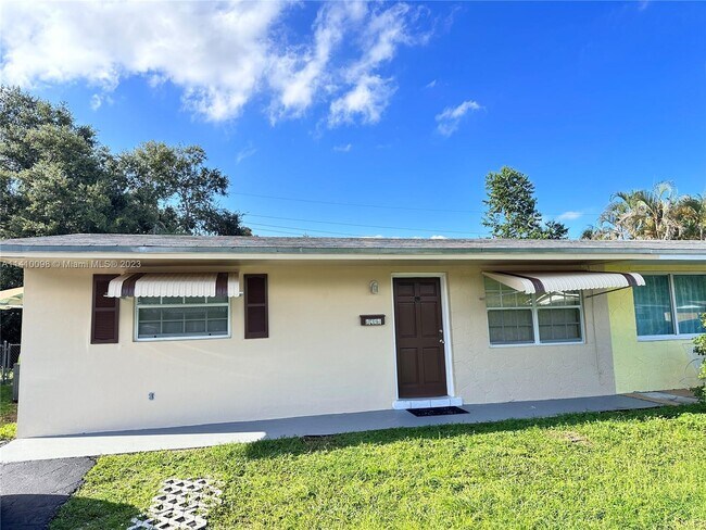 Foto del edificio - 9469 SW 51st Ct