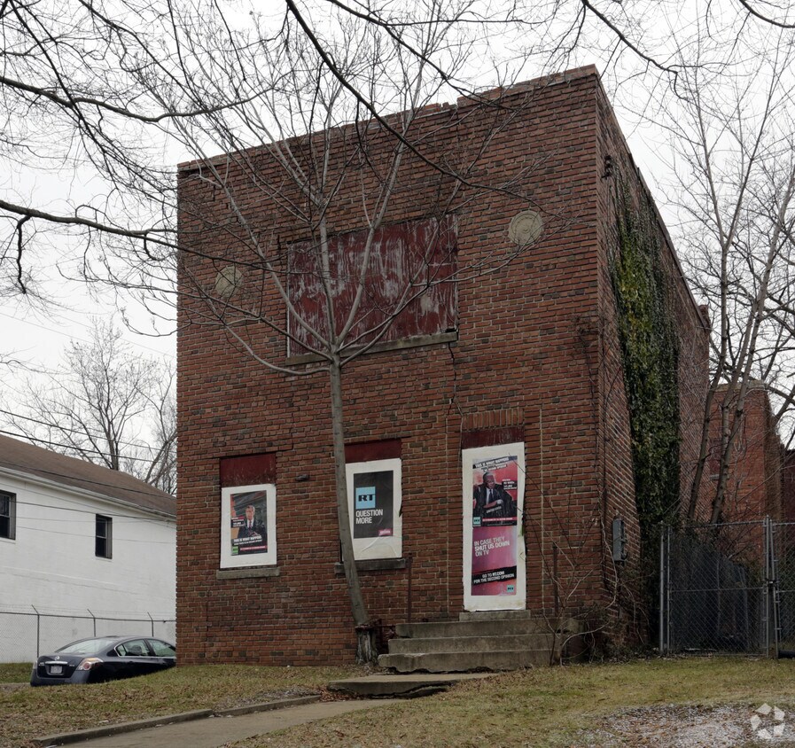 Building Photo - 2629 Martin Luther King Jr Ave SE
