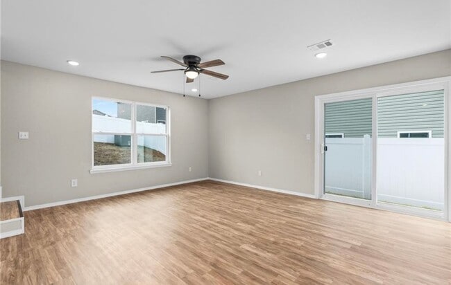Building Photo - $2,000.00 Move-In-Special