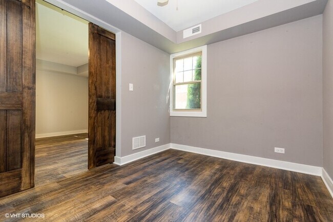 Foto del edificio - 6527 N Seeley Ave