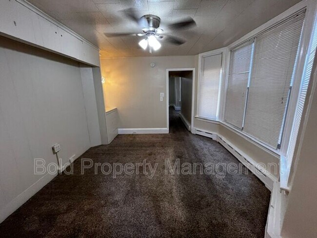 Building Photo - 1006 Penn Street