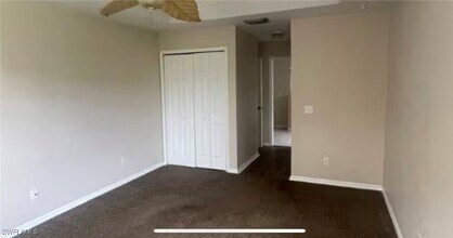 Building Photo - 4833 SW 25th Ct