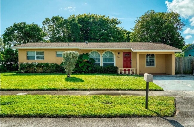 Photo - 910 NE 49th St House