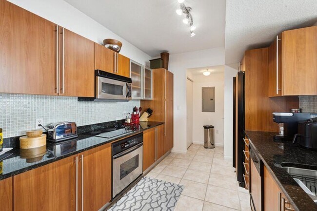 Photo - 1551 N Flagler Dr House