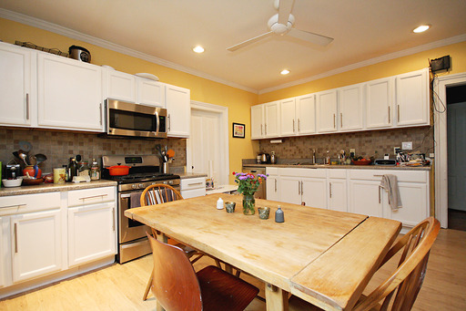 Building Photo - 715 Nalle St