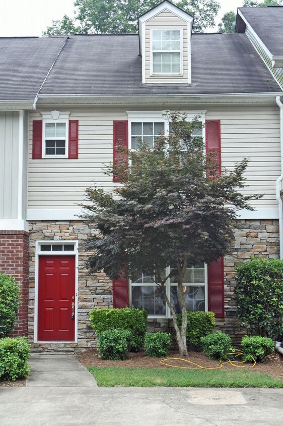 Foto principal - 176 Ridgehaven Trl