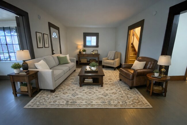 Building Photo - Room to Spread Out: 4BR/1.5BA Near Highways & Shopping