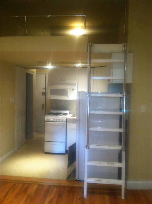 Foto principal - 31 E 21st St