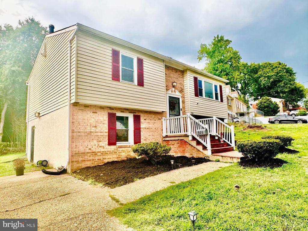 Primary Photo - 505 Kerby Hill Rd