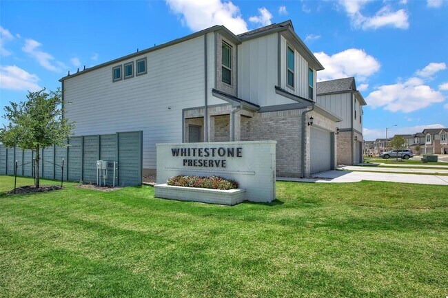 Foto del edificio - 2725 Woodall Dr