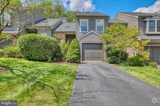 Building Photo - 20 Andover Cir