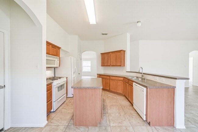 Foto del edificio - 18531 Windy Village Ln