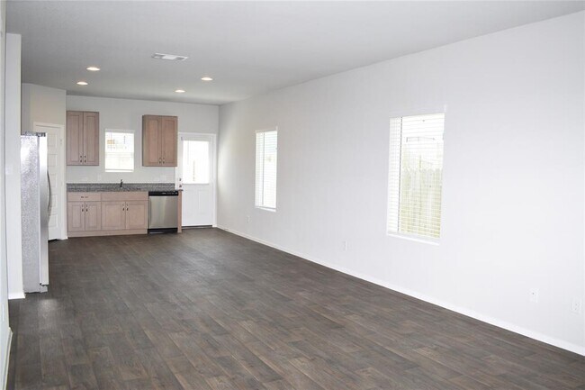 Building Photo - 11705 Murano Dr