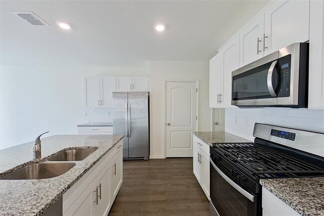 Building Photo - 32032 Katelin Cir