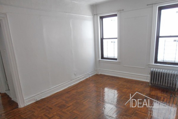 Foto principal - NO FEE Sweet 2 Bedroom in Sunset Park!