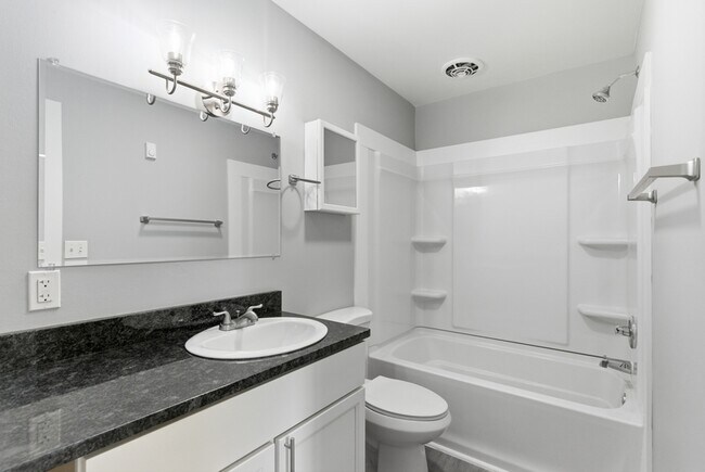 Foto del edificio - 6625 N Standard St