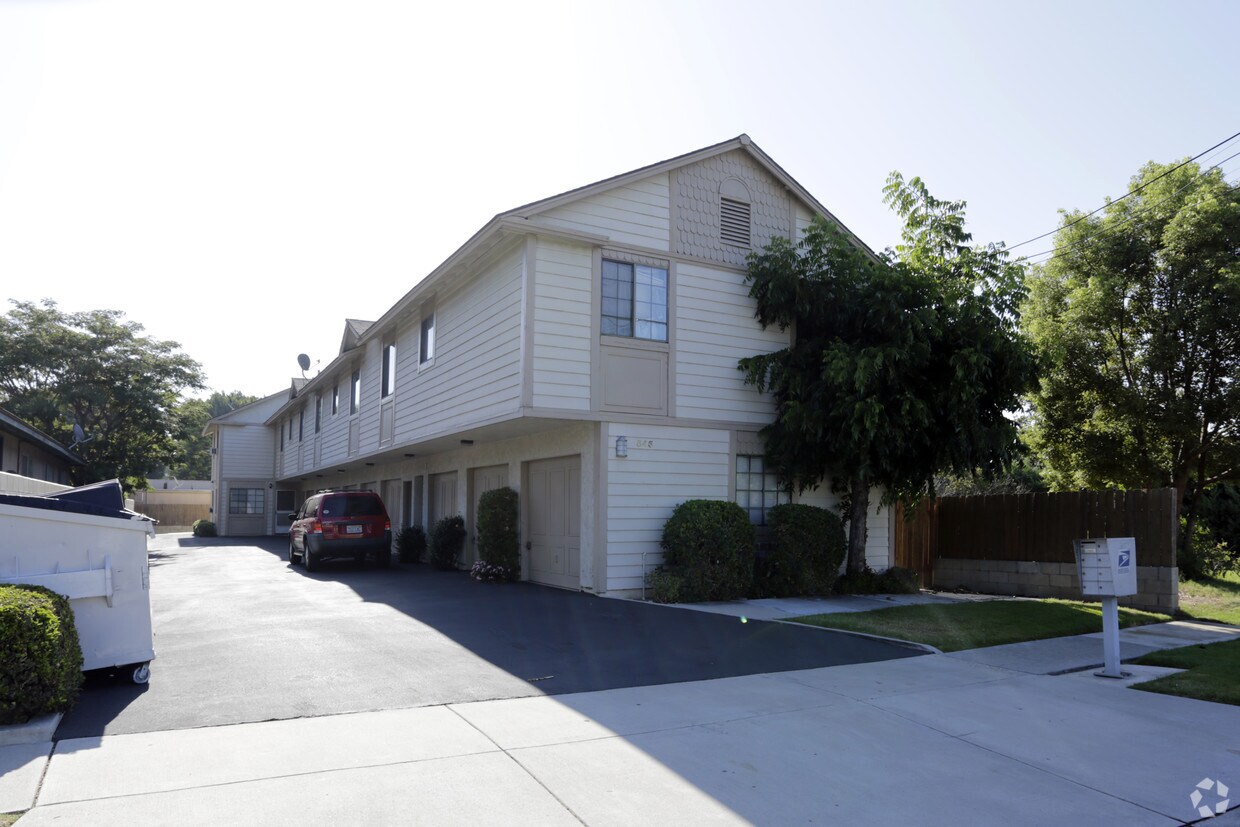 545 B St, Tustin, CA 92780 Apartments in Tustin, CA