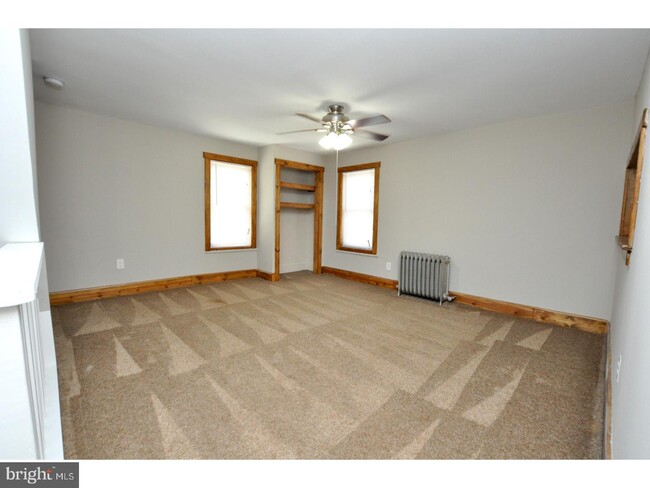 Building Photo - 47 S Bridgeboro St