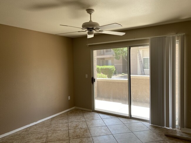 Foto del edificio - 17017 N 12th St