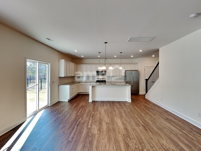 Foto del edificio - 815 Mary Beth Ct