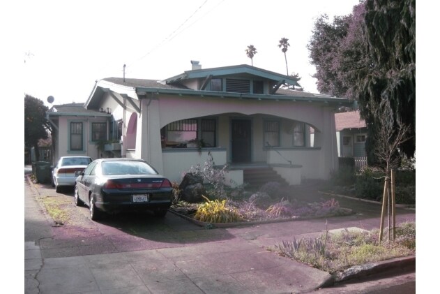 Foto del edificio - 718 Cherry St