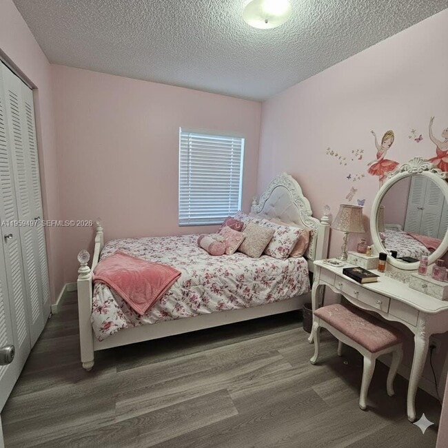 Foto del edificio - 19623 NW 30th Pl