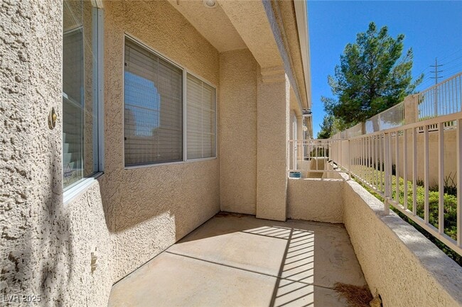 Building Photo - 908 Dusty Creek St