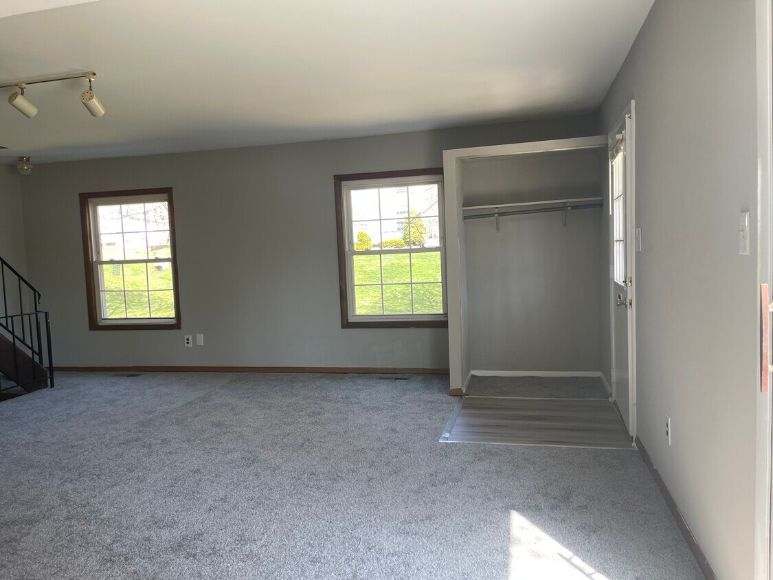 114 Hammershire Rd Unit D, Reisterstown, MD 21136 Condo for Rent in