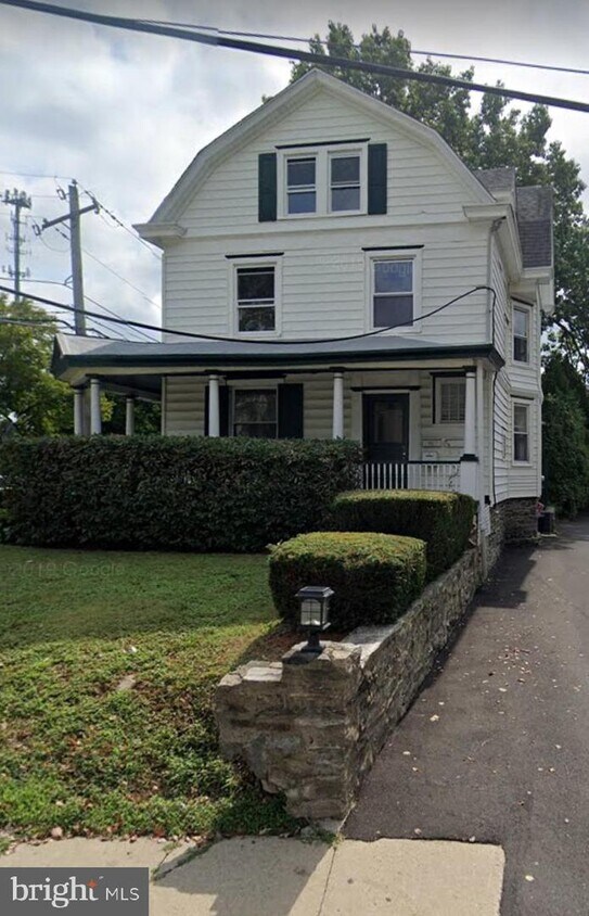 Primary Photo - 2587 Huntingdon Pike