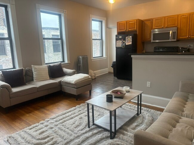 Photo - 1066 Commonwealth Ave Apartments