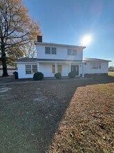 Building Photo - 480 Santa Fe Dr