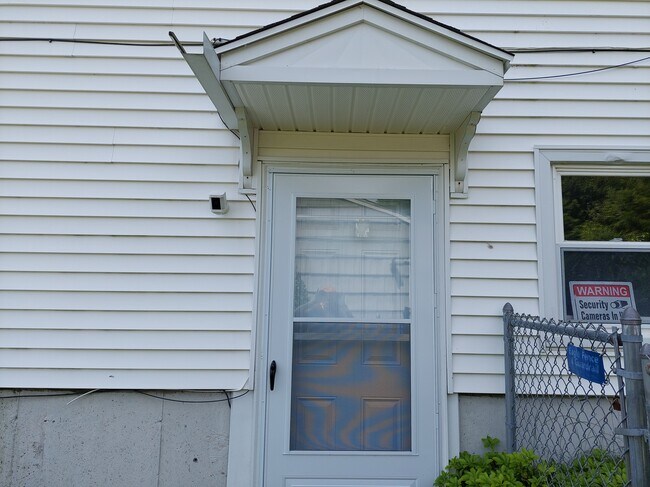 Foto del edificio - 62 Briarwood Rd