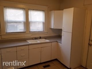 Foto del edificio - 1517 E Hyde Park Pl S