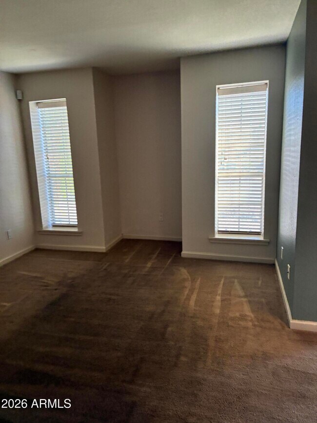 Foto del edificio - 200 E Southern Ave