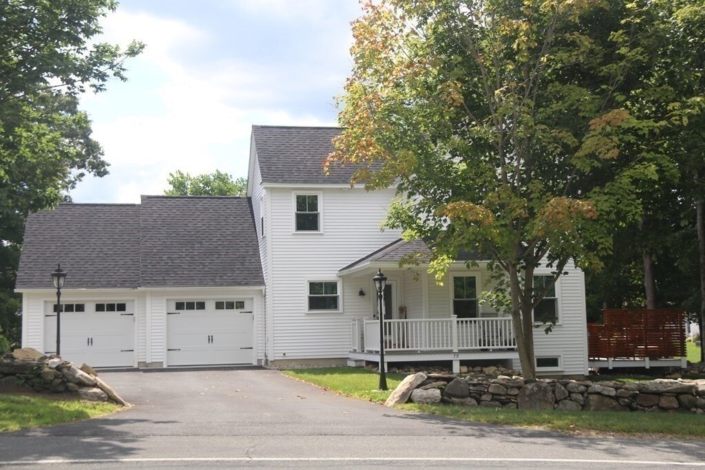 Primary Photo - 79 N Main St
