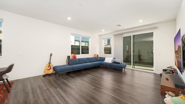 Building Photo - 3663 S Nexa Paseo