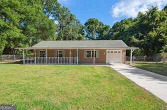 Building Photo - 117 Liberty Tree Rd
