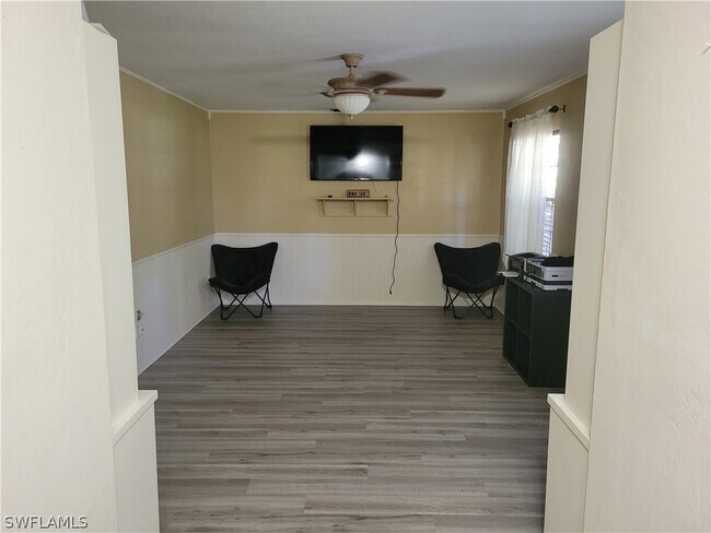 Foto del edificio - 225 Cottage Ave