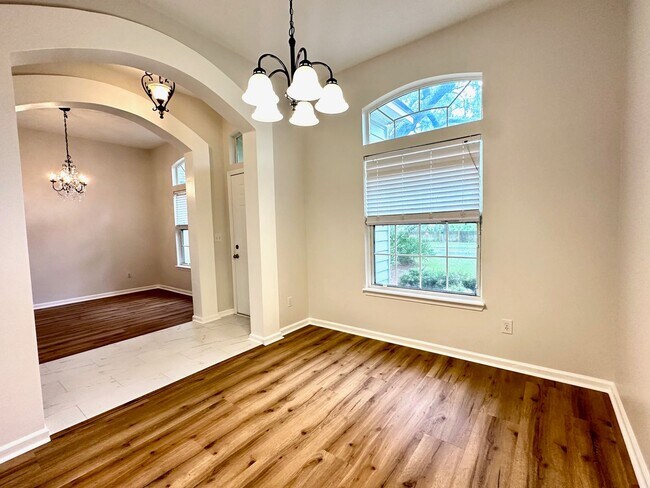 Foto del edificio - 5 minutes to the beach!  Remodeled Home!
