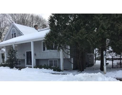 Primary Photo - 397 Sandwich St