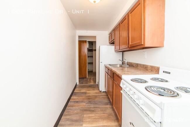 Foto del edificio - 1662 Parkline Dr