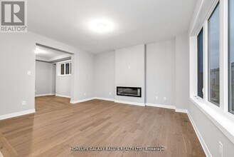Building Photo - 308 Crossway Ter