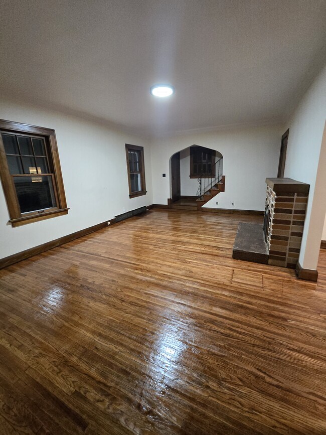 Building Photo - 3739 Westland Ave