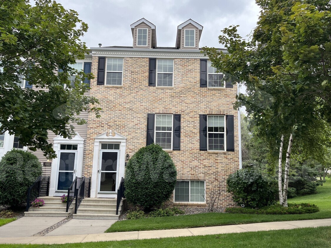 Foto principal - 9985 Vervain Dr