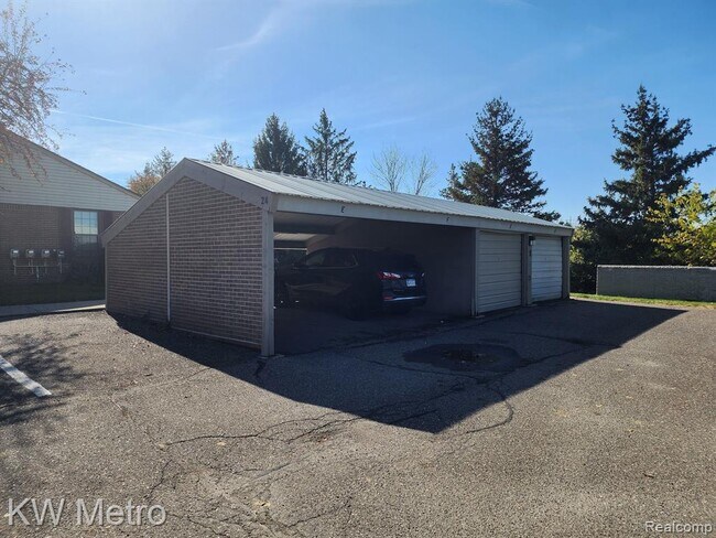 Building Photo - 31141 Country Bluff
