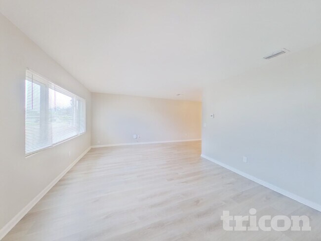 Foto del edificio - 2020 Magnolia Dr