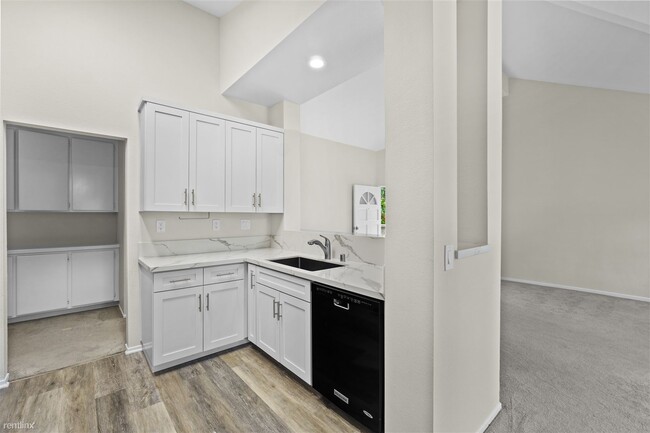 Foto del edificio - 2 br, 2 bath Condo - 11020 Portobelo Drive